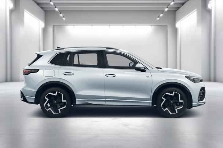 Volkswagen Tiguan Color Oyster Silver Metallic